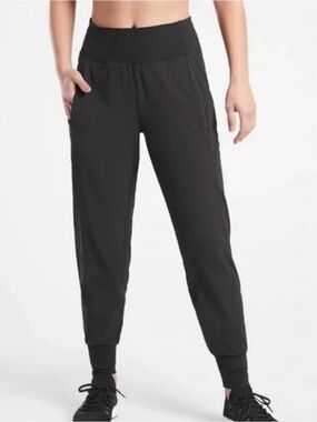Athleta Distance Jogger sweatpant in stretch nylon in Black